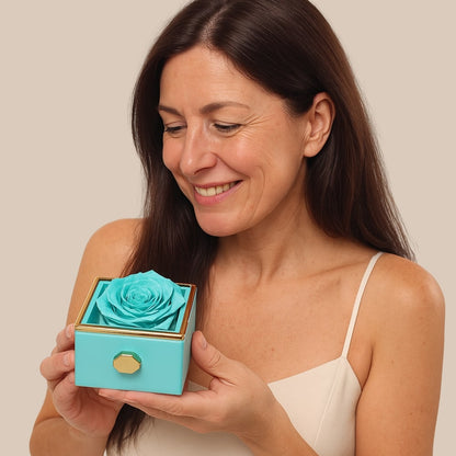 Czuły Prezent - Pudełko z wieczną różą i spersonalizowany naszyjnik